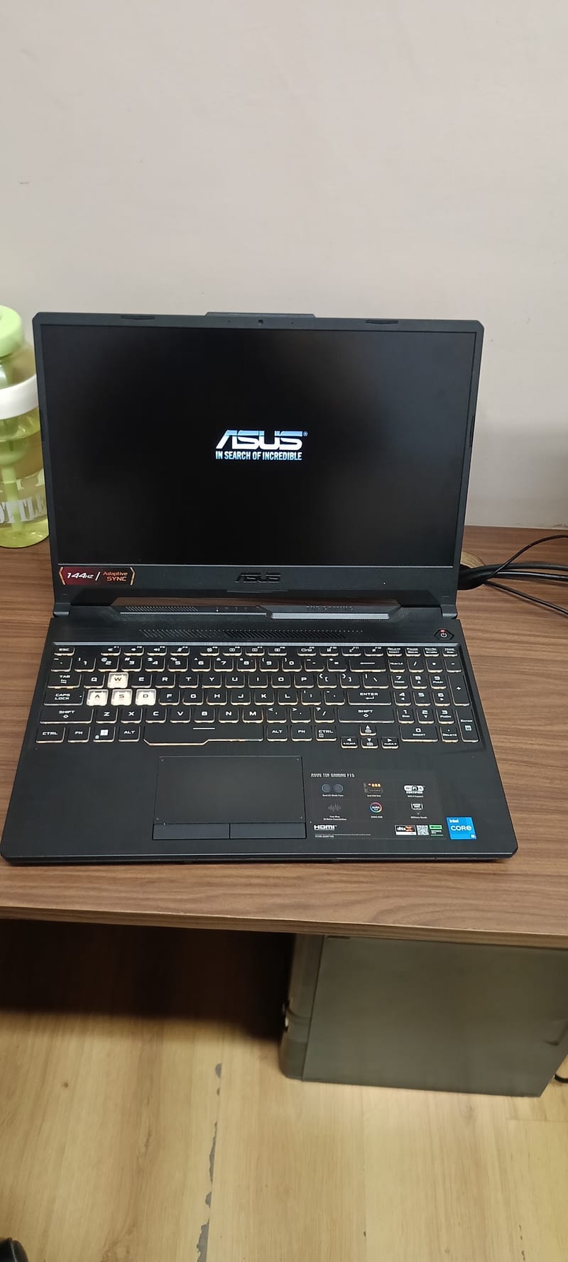 Four-panel laptop cleaning graphic showing dusty fan, internal dust and cleaned assembly